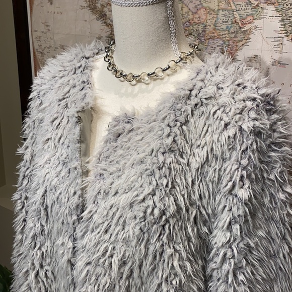 🧸 BCBGeneration Teddy Bear Coat - Picture 4 of 17